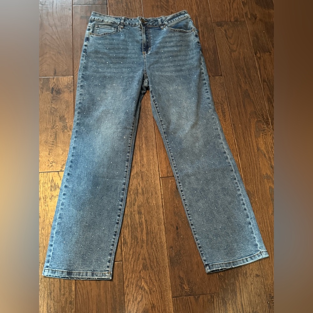 Classic Straight-Leg Blue Jeans with Subtle Sparkle